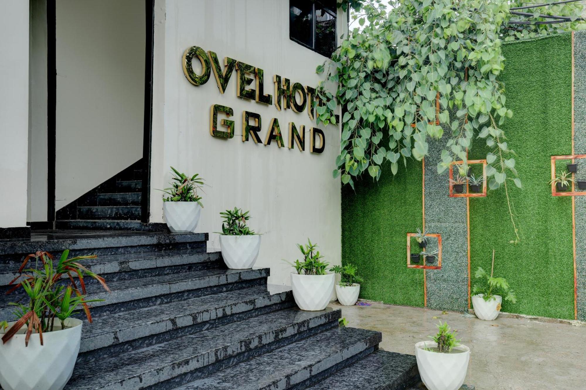 Ovel Hotel Grand Abadpura Zewnętrze zdjęcie